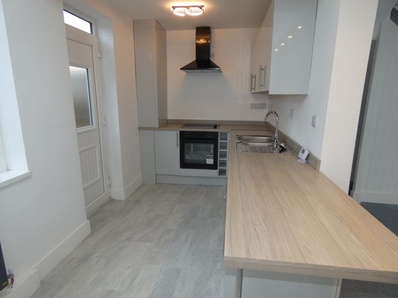 Kitchen- click for photo gallery